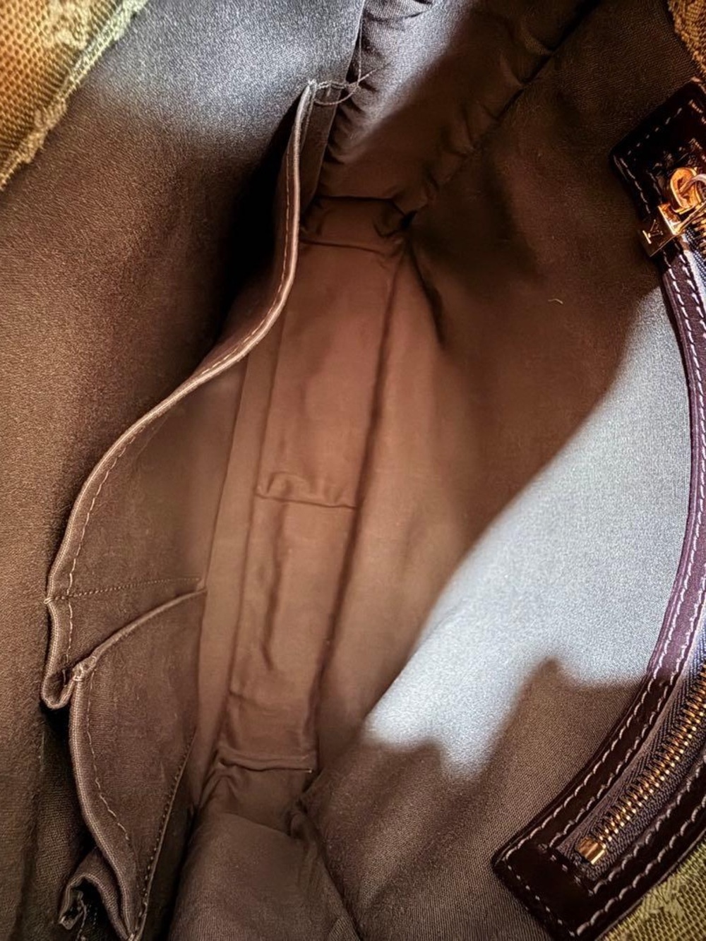 Louis Vuitton Green Ombre Shoulder Bag with Front Pocket and Brown Trim - Picture 7 of 12